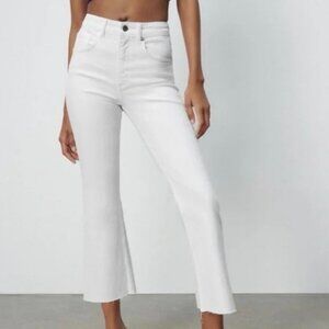 Zara White Flare Bootcut Cropped Cotton Jeans Raw Hem Women’s Size 4